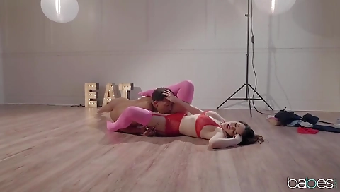 Maria and anz economy are rossi is ajos