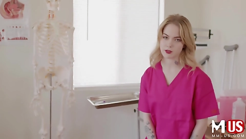 Sexy amateur girl with a sexy body