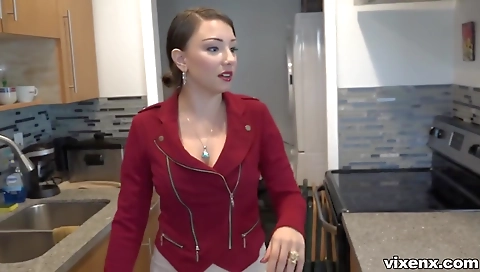 Im kourtneys a big cock for money