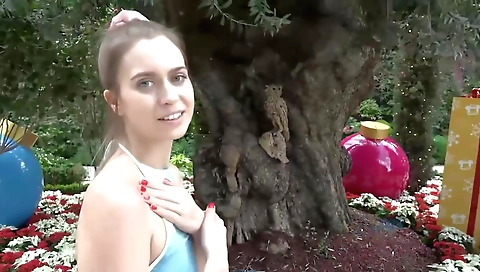 Shemal lindsaky ass gets a creampie